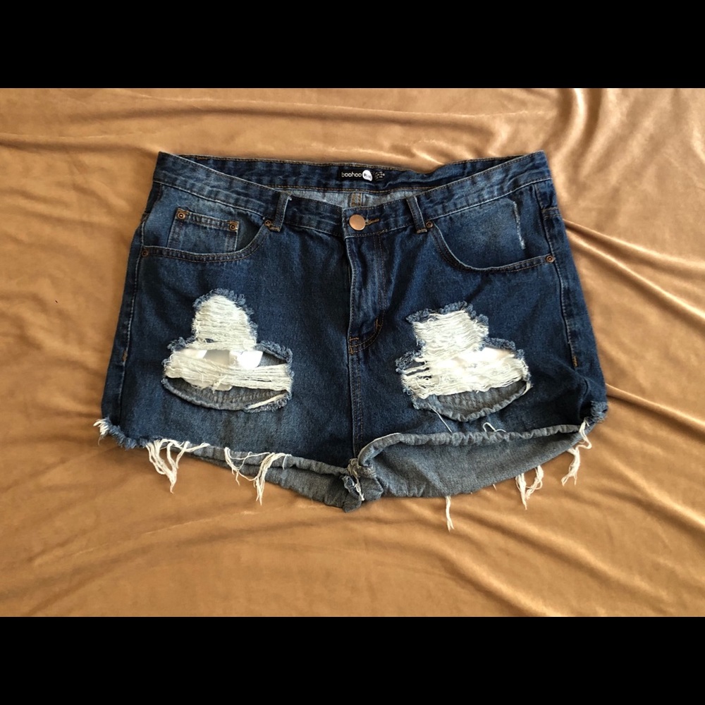 Hugh waisted shorts